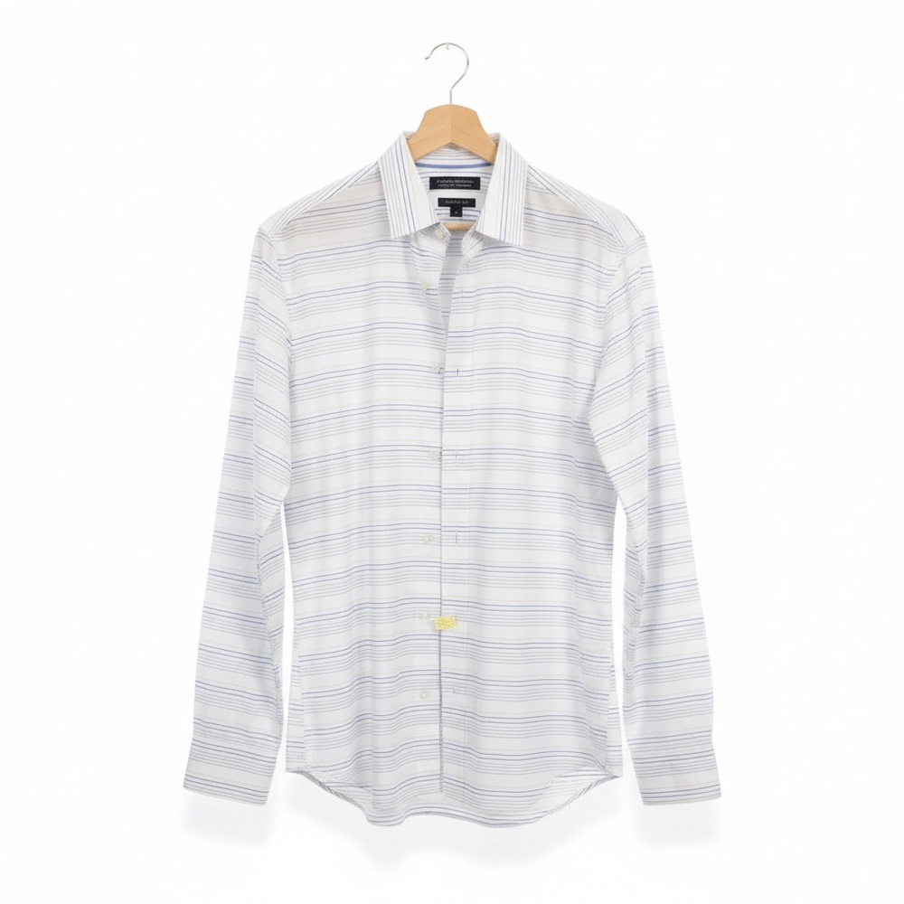 Banana Republic button down shirt Grant Fit horizontal pinstripe Size M